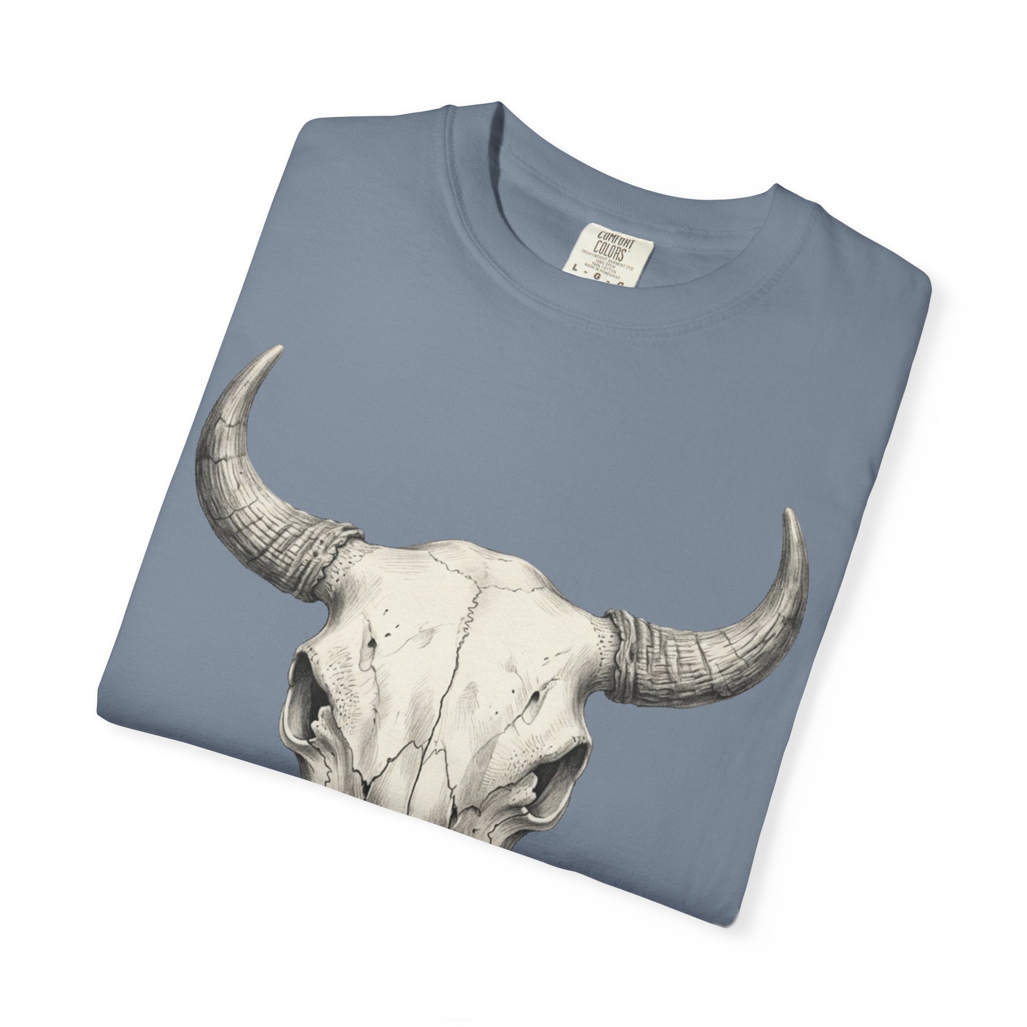 Cow Skull Graphic T-Shirt — Vintage Western Desert Vibe